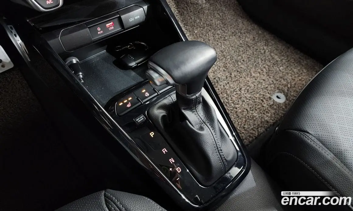 Kia Stonic 2018 1.4 автомат (гидро), фото 12