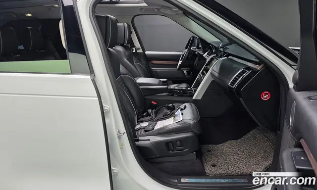 Land Rover Discovery 2017 3.0 автомат (гидро), миниатюра 11