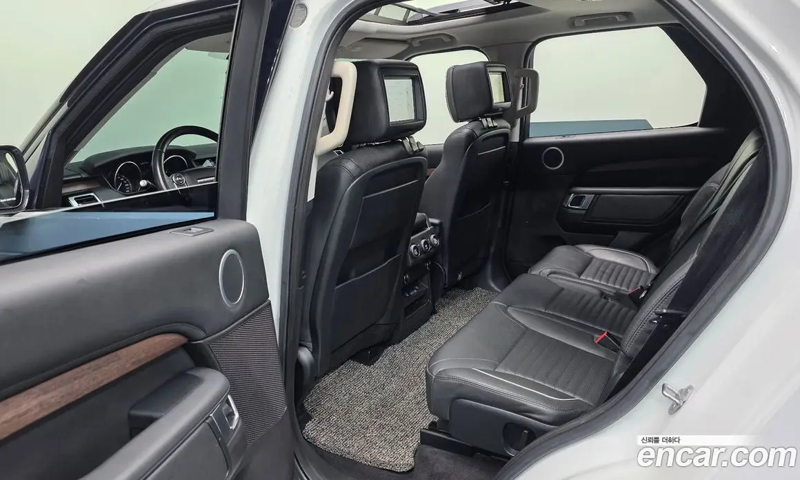 Land Rover Discovery 2017 3.0 автомат (гидро), фото 12