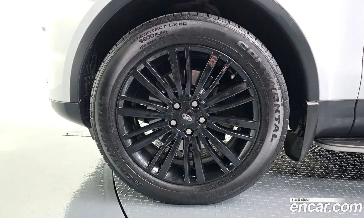 Land Rover Discovery 2017 3.0 автомат (гидро), фото 5