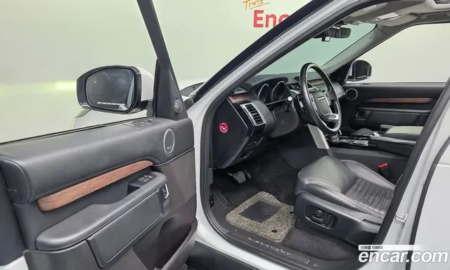 Land Rover Discovery 2017 3.0 автомат (гидро), миниатюра 10