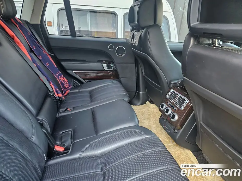 Land Rover Range Rover 2015 4.4 автомат (гидро), фото 14