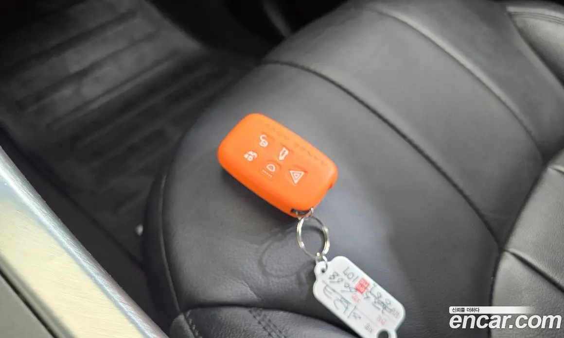 Land Rover Range Rover Evoque 2017 2.0 автомат (гидро), фото 21