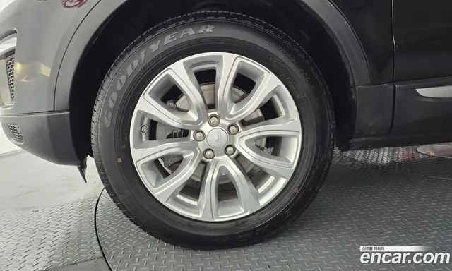 Land Rover Range Rover Evoque 2017 2.0 автомат (гидро), миниатюра 4