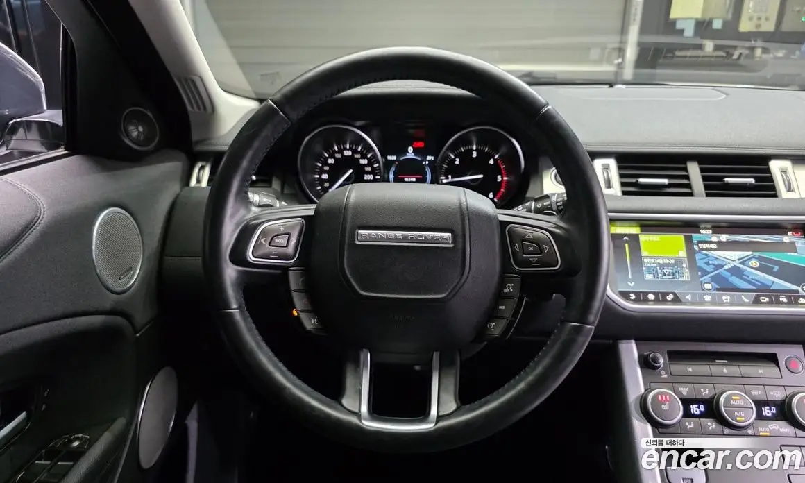 Land Rover Range Rover Evoque 2018 2.0 автомат (гидро), фото 18