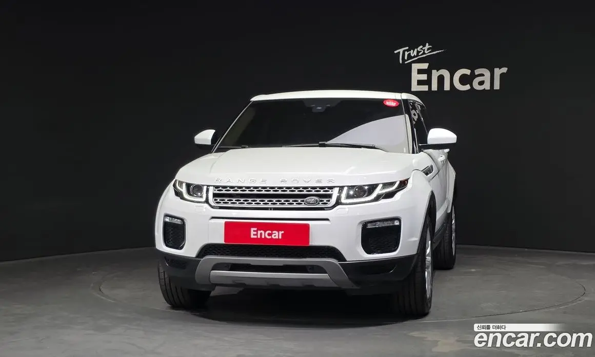 Land Rover Range Rover Evoque 2018 2.0 автомат (гидро), фото 3