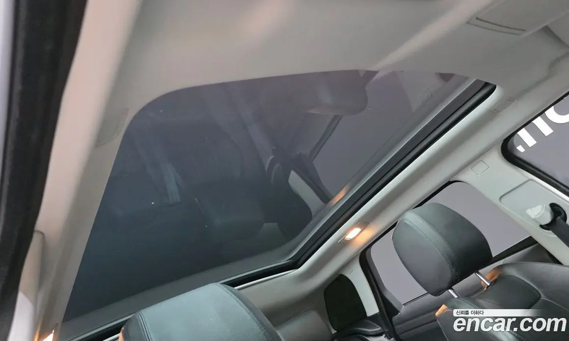 Land Rover Range Rover Evoque 2018 2.0 автомат (гидро), фото 25