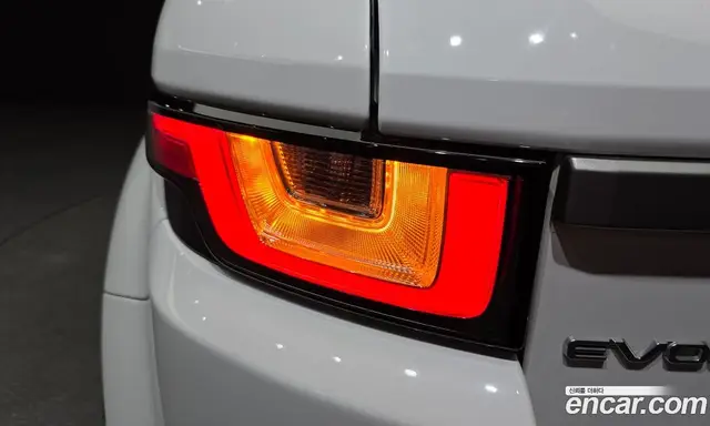 Land Rover Range Rover Evoque 2018 2.0 автомат (гидро), миниатюра 9