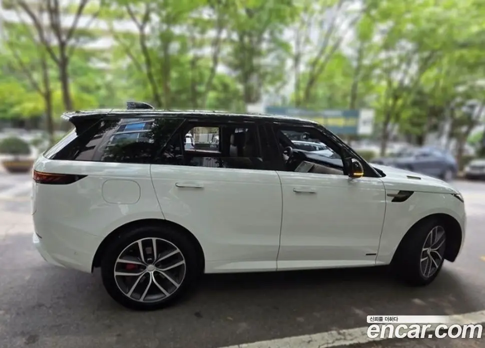 Land Rover Range Rover Sport 2025 3.0 автомат (гидро), фото 6