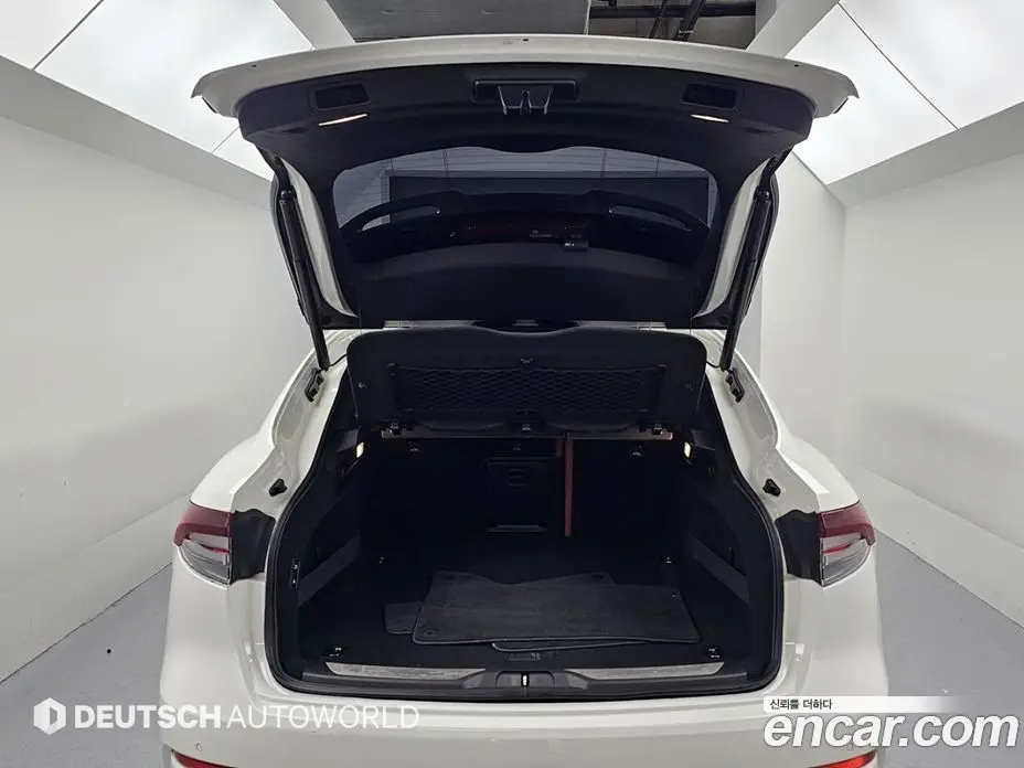 Maserati Levante 2017 3.0 автомат (гидро), фото 19 Maserati Levante 2017 3.0 автомат (гидро), фото 19
