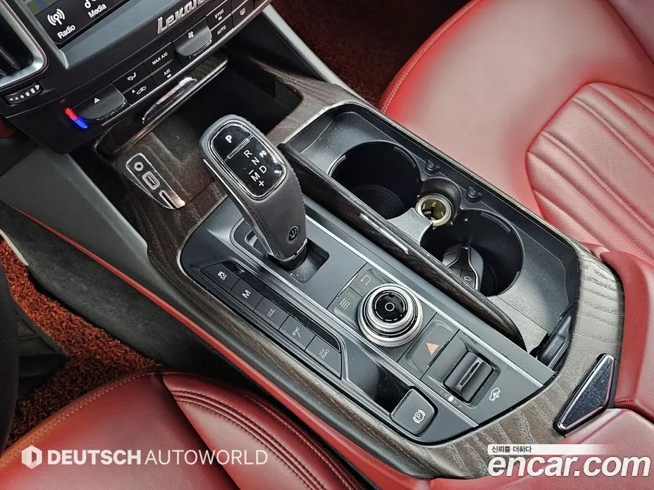 Maserati Levante 2017 3.0 автомат (гидро), фото 9 Maserati Levante 2017 3.0 автомат (гидро), фото 9