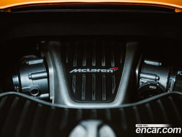 McLaren 650S 2015 3.8 автомат (гидро), миниатюра 11