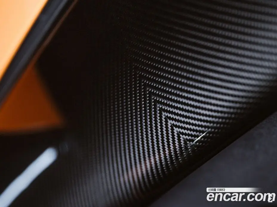 McLaren 650S 2015 3.8 автомат (гидро), фото 15