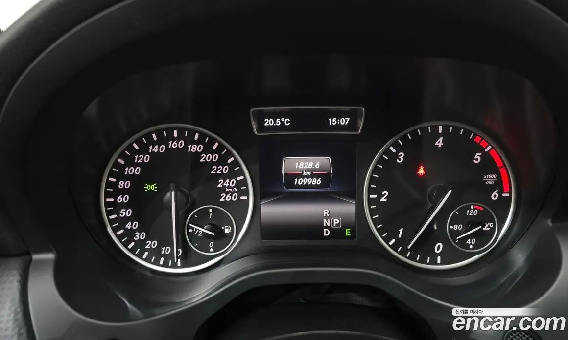 Mercedes-Benz A-Class 2013 1.8 гидро, фото 8 Mercedes-Benz A-Class 2013 1.8 гидро, фото 8
