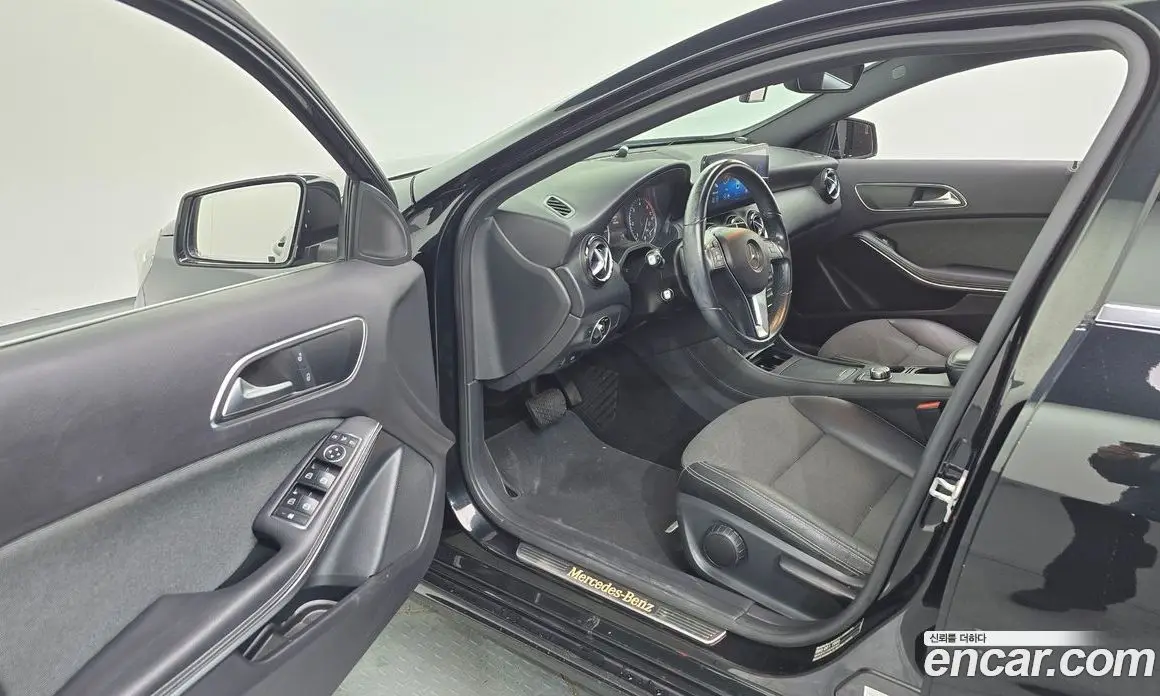Mercedes-Benz A-Class 2013 1.8 гидро, фото 10 Mercedes-Benz A-Class 2013 1.8 гидро, фото 10