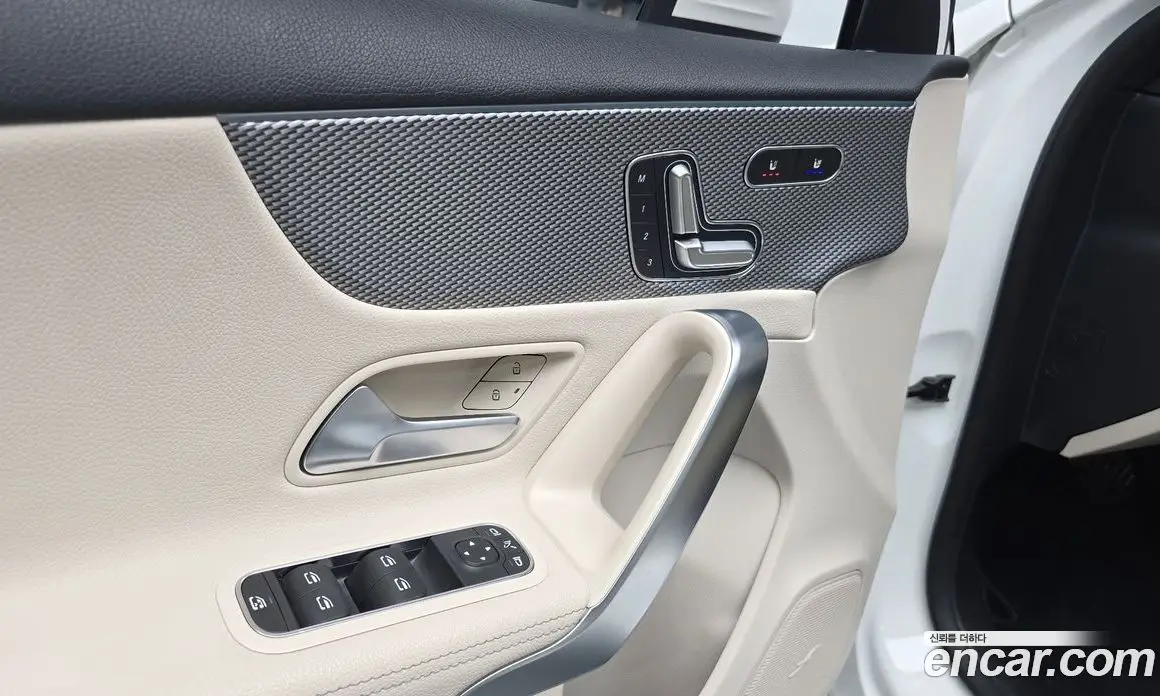 Mercedes-Benz A-Class 2021 2.0 гидро, фото 25 Mercedes-Benz A-Class 2021 2.0 гидро, фото 25