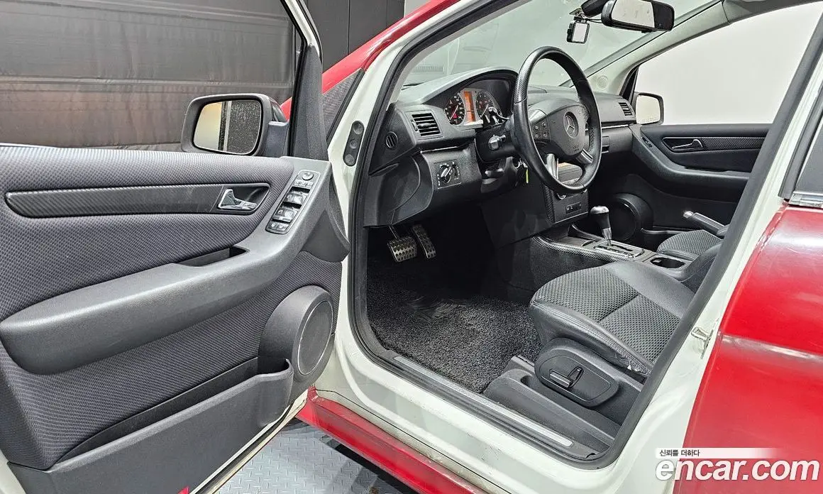 Mercedes-Benz B-Class 2010 2.0 гидро, фото 11