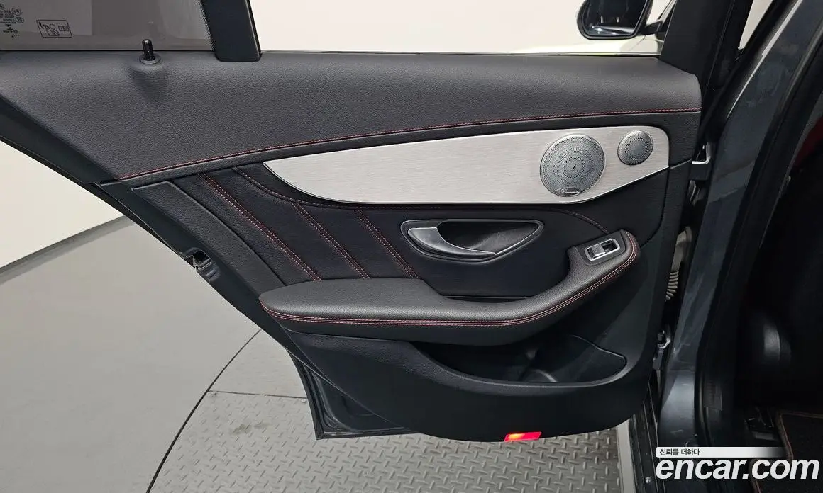 Mercedes-Benz C-Class 2019 3.0 гидро, фото 15 Mercedes-Benz C-Class 2019 3.0 гидро, фото 15