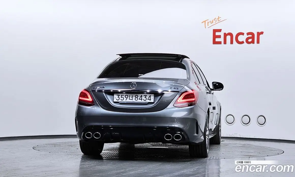 Mercedes-Benz C-Class 2019 3.0 гидро, фото 4 Mercedes-Benz C-Class 2019 3.0 гидро, фото 4