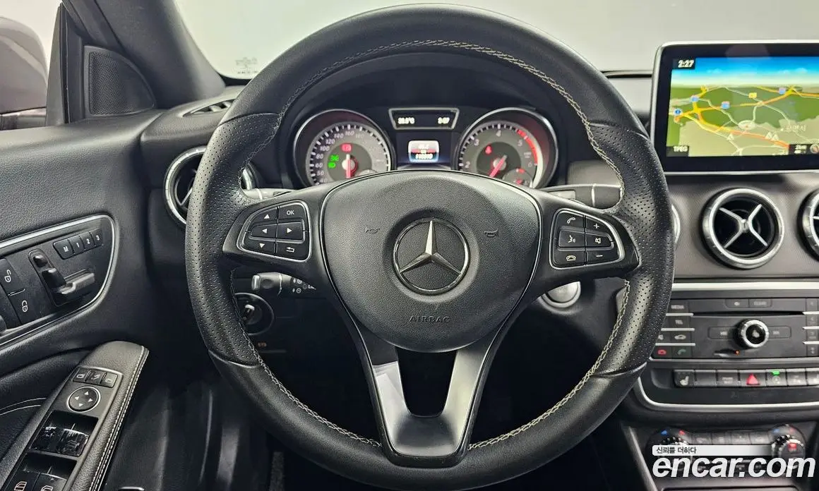 Mercedes-Benz CLA-Class 2016 2.1 гидро, фото 17 Mercedes-Benz CLA-Class 2016 2.1 гидро, фото 17