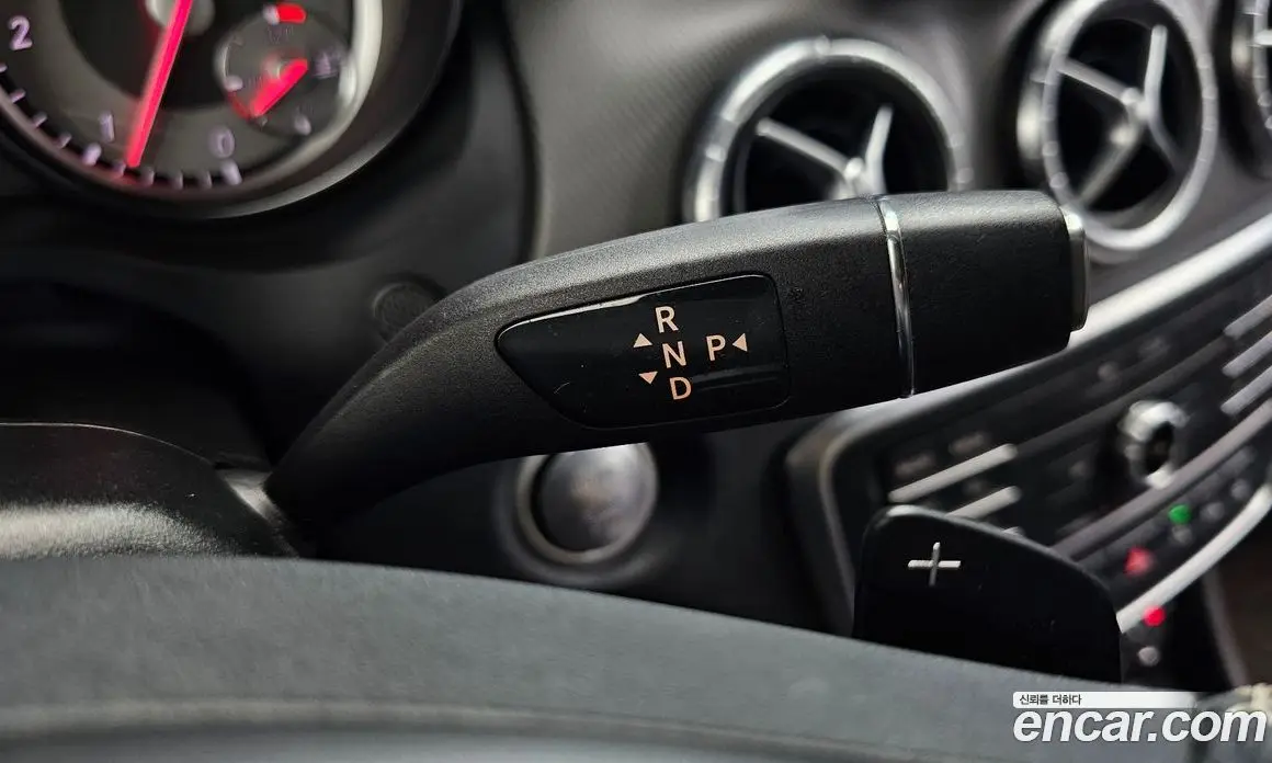 Mercedes-Benz CLA-Class 2016 2.1 гидро, фото 9 Mercedes-Benz CLA-Class 2016 2.1 гидро, фото 9