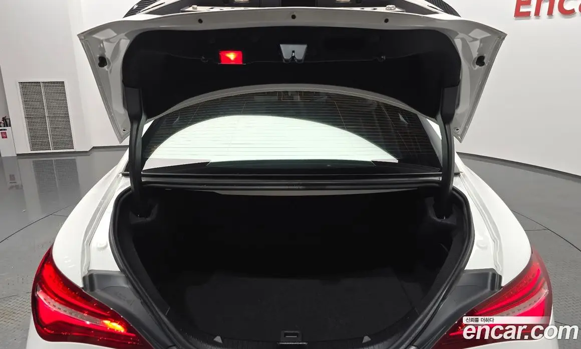 Mercedes-Benz CLA-Class 2019 2.0 гидро, фото 26