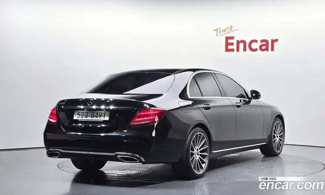 Mercedes-Benz E-Class 2017 2.0 гидро, миниатюра 2 Mercedes-Benz E-Class 2017 2.0 гидро, миниатюра 2