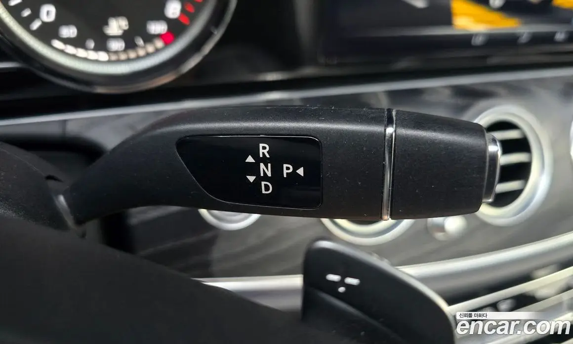 Mercedes-Benz E-Class 2017 2.0 гидро, фото 12 Mercedes-Benz E-Class 2017 2.0 гидро, фото 12