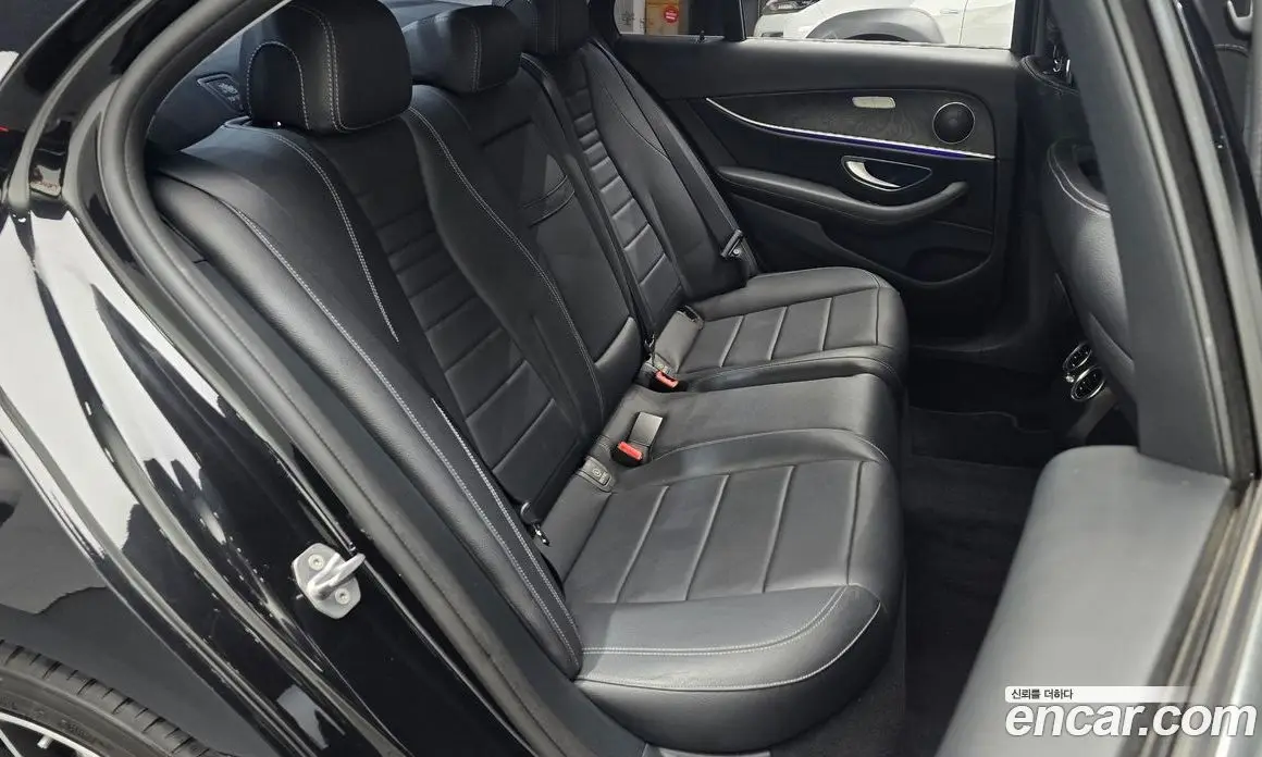 Mercedes-Benz E-Class 2017 2.0 гидро, фото 16 Mercedes-Benz E-Class 2017 2.0 гидро, фото 16