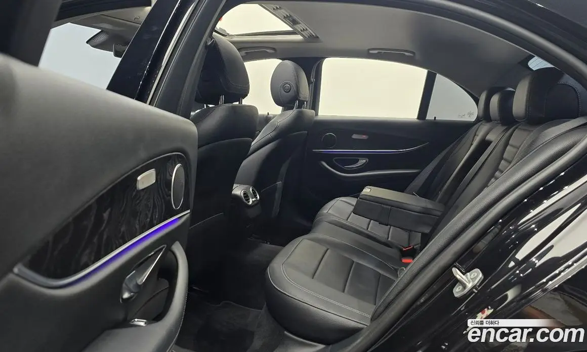 Mercedes-Benz E-Class 2017 2.0 гидро, фото 18 Mercedes-Benz E-Class 2017 2.0 гидро, фото 18