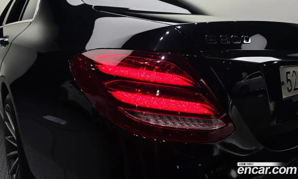 Mercedes-Benz E-Class 2017 2.0 гидро, фото 9 Mercedes-Benz E-Class 2017 2.0 гидро, фото 9