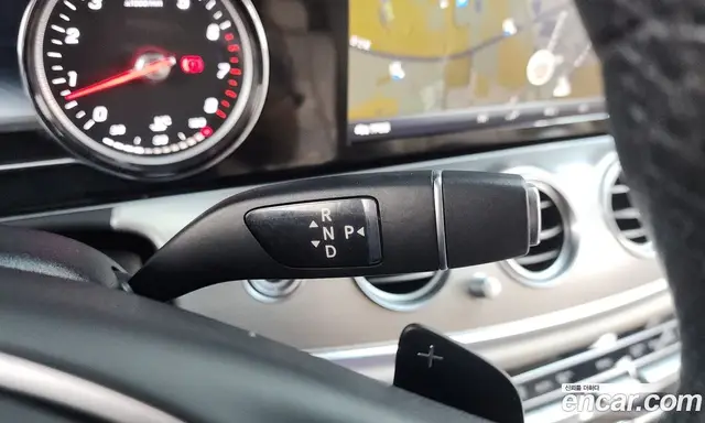 Mercedes-Benz E-Class 2018 2.0 автомат (гидро), миниатюра 9