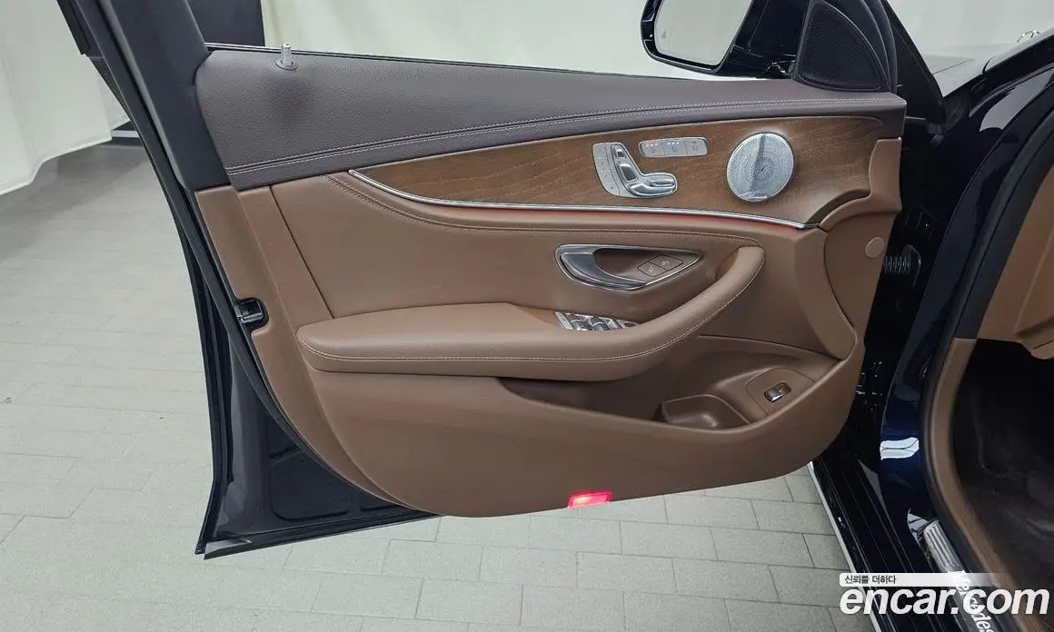 Mercedes-Benz E-Class 2019 2.0 гидро, фото 14