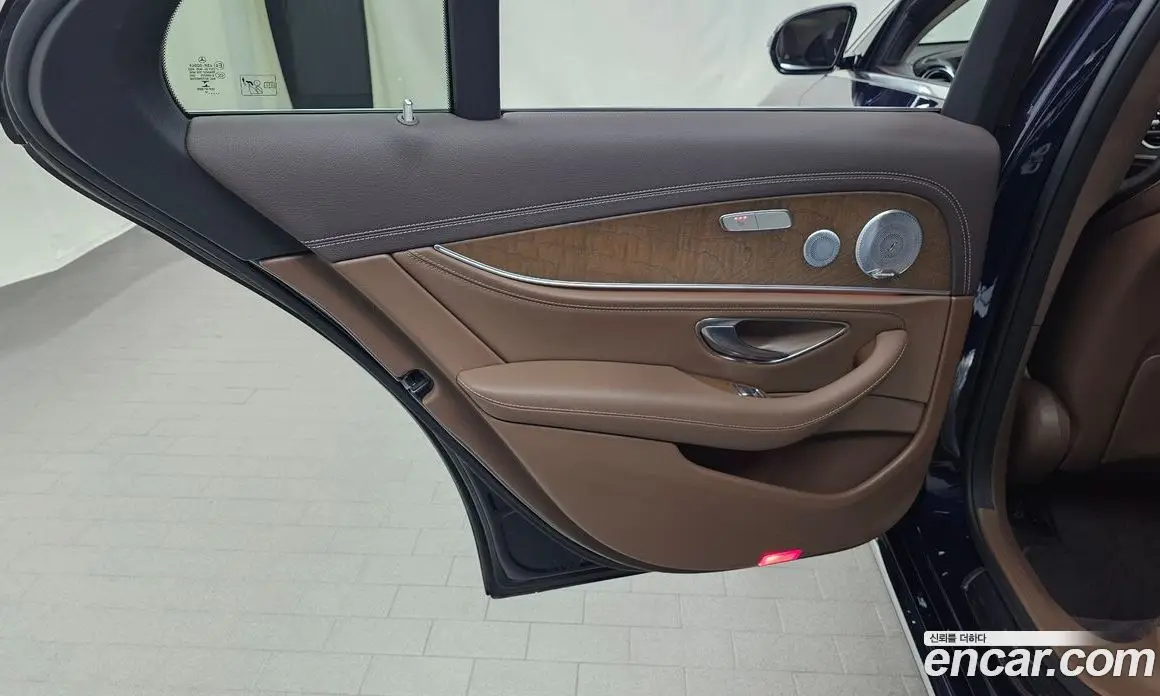 Mercedes-Benz E-Class 2019 2.0 гидро, фото 15