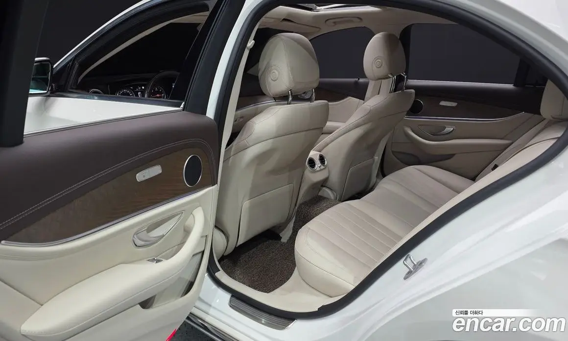 Mercedes-Benz E-Class 2020 1.9 гидро, фото 18 Mercedes-Benz E-Class 2020 1.9 гидро, фото 18