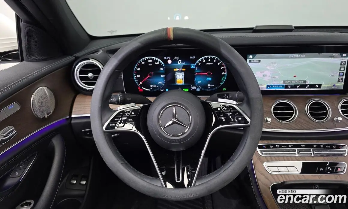 Mercedes-Benz E-Class 2022 2.0 гидро, фото 19 Mercedes-Benz E-Class 2022 2.0 гидро, фото 19