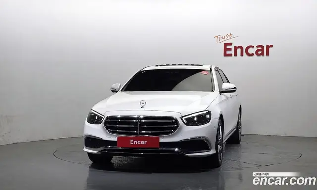 Mercedes-Benz E-Class 2022 2.0 гидро, миниатюра 3 Mercedes-Benz E-Class 2022 2.0 гидро, миниатюра 3