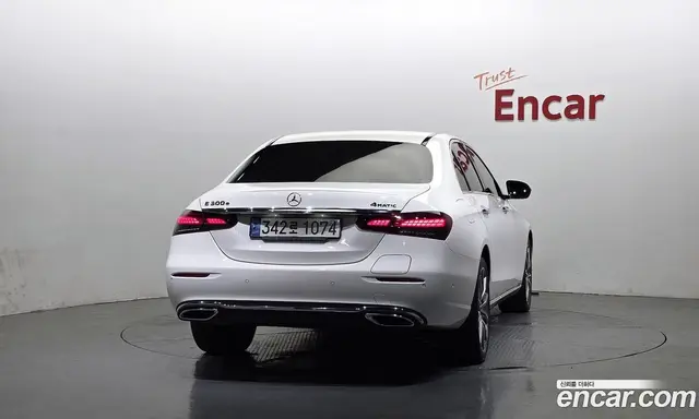 Mercedes-Benz E-Class 2022 2.0 гидро, миниатюра 4 Mercedes-Benz E-Class 2022 2.0 гидро, миниатюра 4