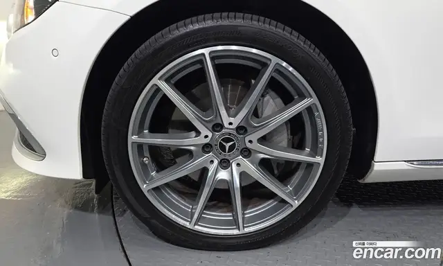 Mercedes-Benz E-Class 2022 2.0 гидро, миниатюра 5 Mercedes-Benz E-Class 2022 2.0 гидро, миниатюра 5