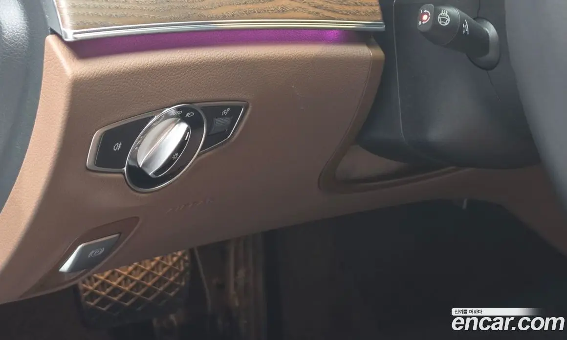 Mercedes-Benz E-Class 2022 2.0 гидро, фото 18