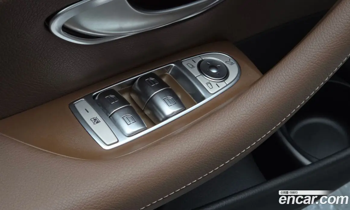 Mercedes-Benz E-Class 2022 2.0 гидро, фото 19