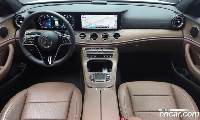 Mercedes-Benz E-Class 2022 2.0 гидро, миниатюра 7