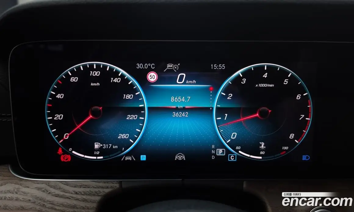 Mercedes-Benz E-Class 2022 2.0 гидро, фото 8