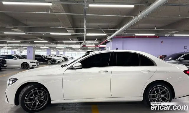 Mercedes-Benz E-Class 2022 1.9 гидро, миниатюра 5 Mercedes-Benz E-Class 2022 1.9 гидро, миниатюра 5