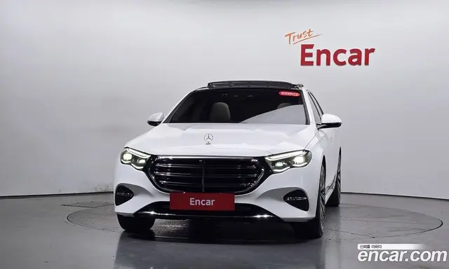 Mercedes-Benz E-Class 2024 2.0 гидро, миниатюра 2