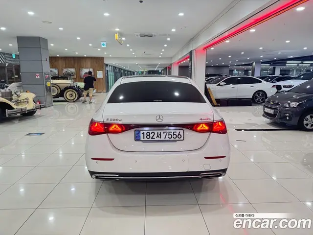 Mercedes-Benz E-Class 2024 2.0 гидро, миниатюра 4