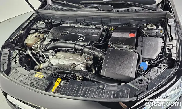 Mercedes-Benz GLB-Class 2022 2.0 гидро, миниатюра 5 Mercedes-Benz GLB-Class 2022 2.0 гидро, миниатюра 5