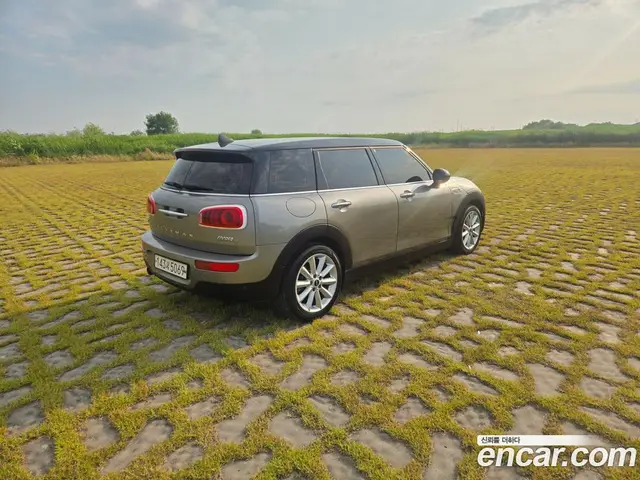 Mini Clubman 2016 2.0 автомат (гидро), миниатюра 6