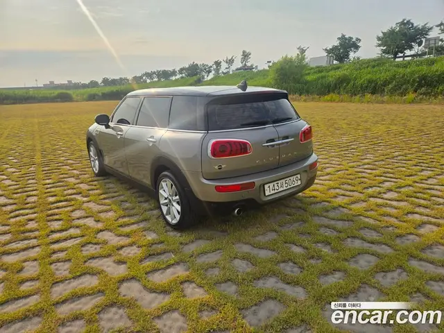 Mini Clubman 2016 2.0 автомат (гидро), миниатюра 7