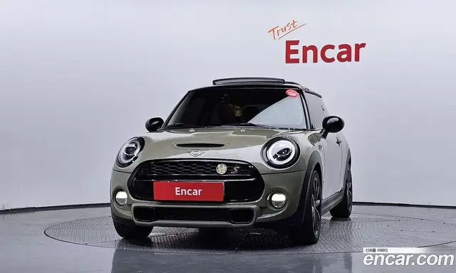 Mini Cooper 2018 2.0 автомат (гидро), миниатюра 3